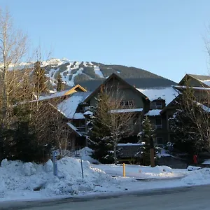 https://glaciers-reach-by-whistler-retreats.hotels-of-whistler.com
